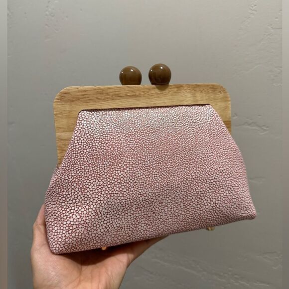 Pink Handmade Embossed Cowhide Wooden Frame Purse/with 2 Chain Styles - Picture 11 of 15